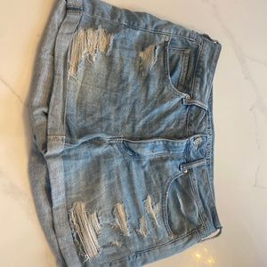 American eagle Tomgirl short- size 8